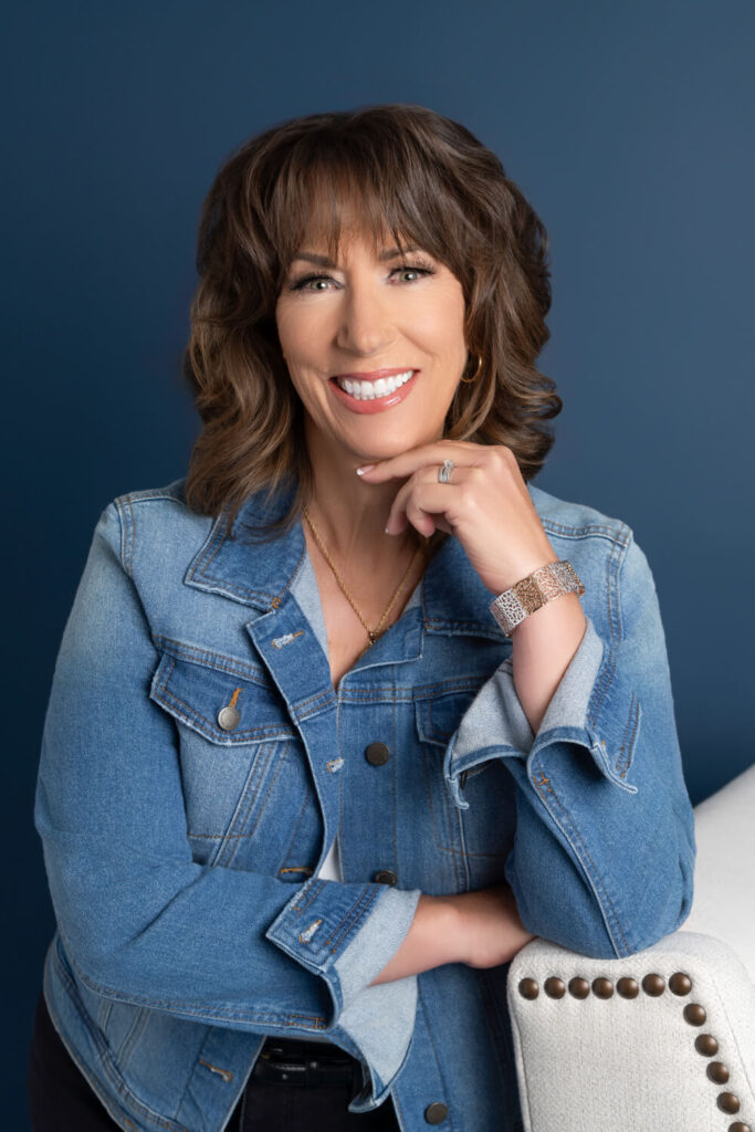 Fabulous Over 40 Portrait of Shelly by Julie Hood Photography
